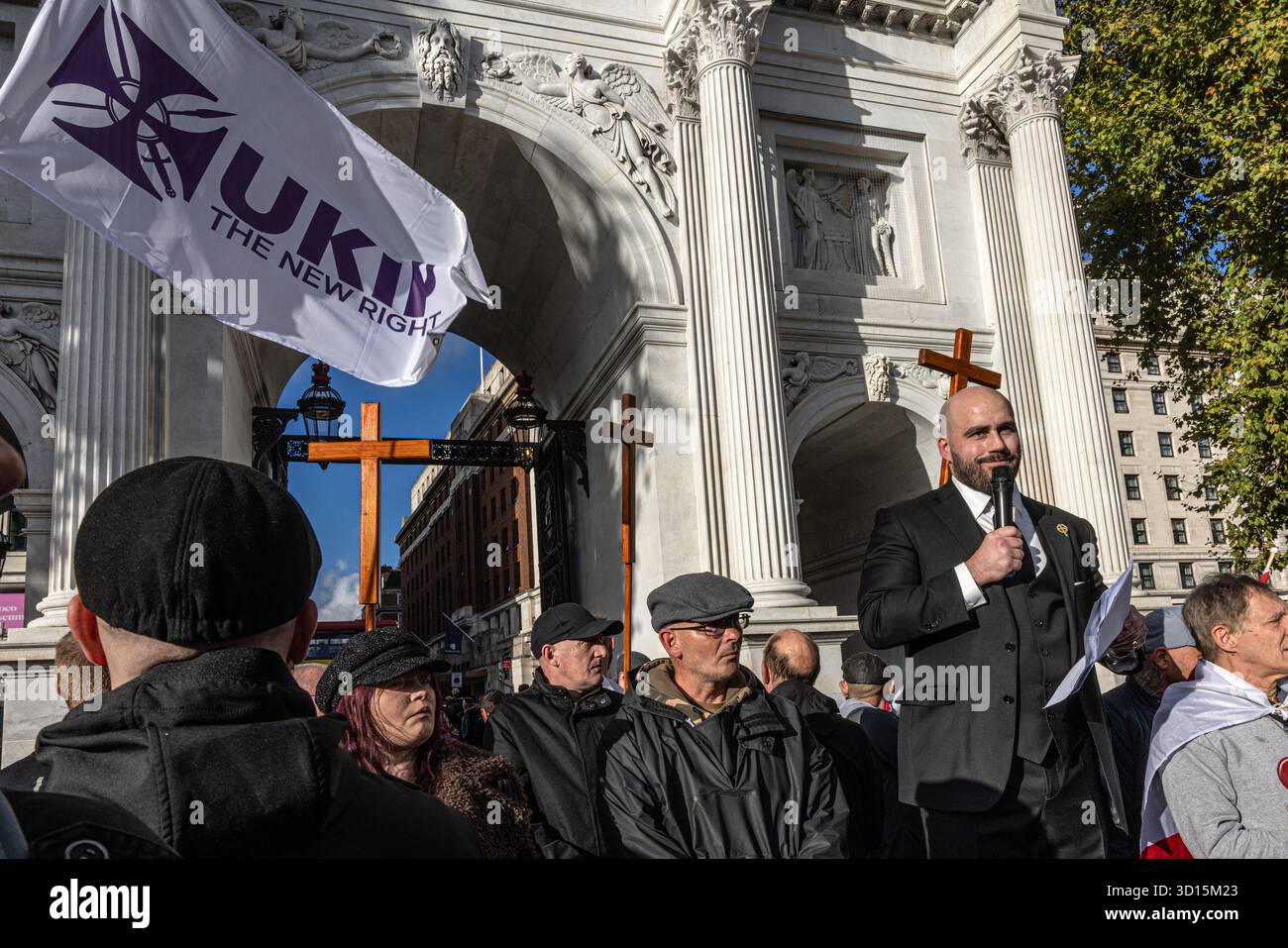 Nick Tenconi, Parteichef der UKIP, spricht am 25. Oktober 2025 bei einer Kundgebung in Marble Arch im Zentrum Londons. Stockfoto