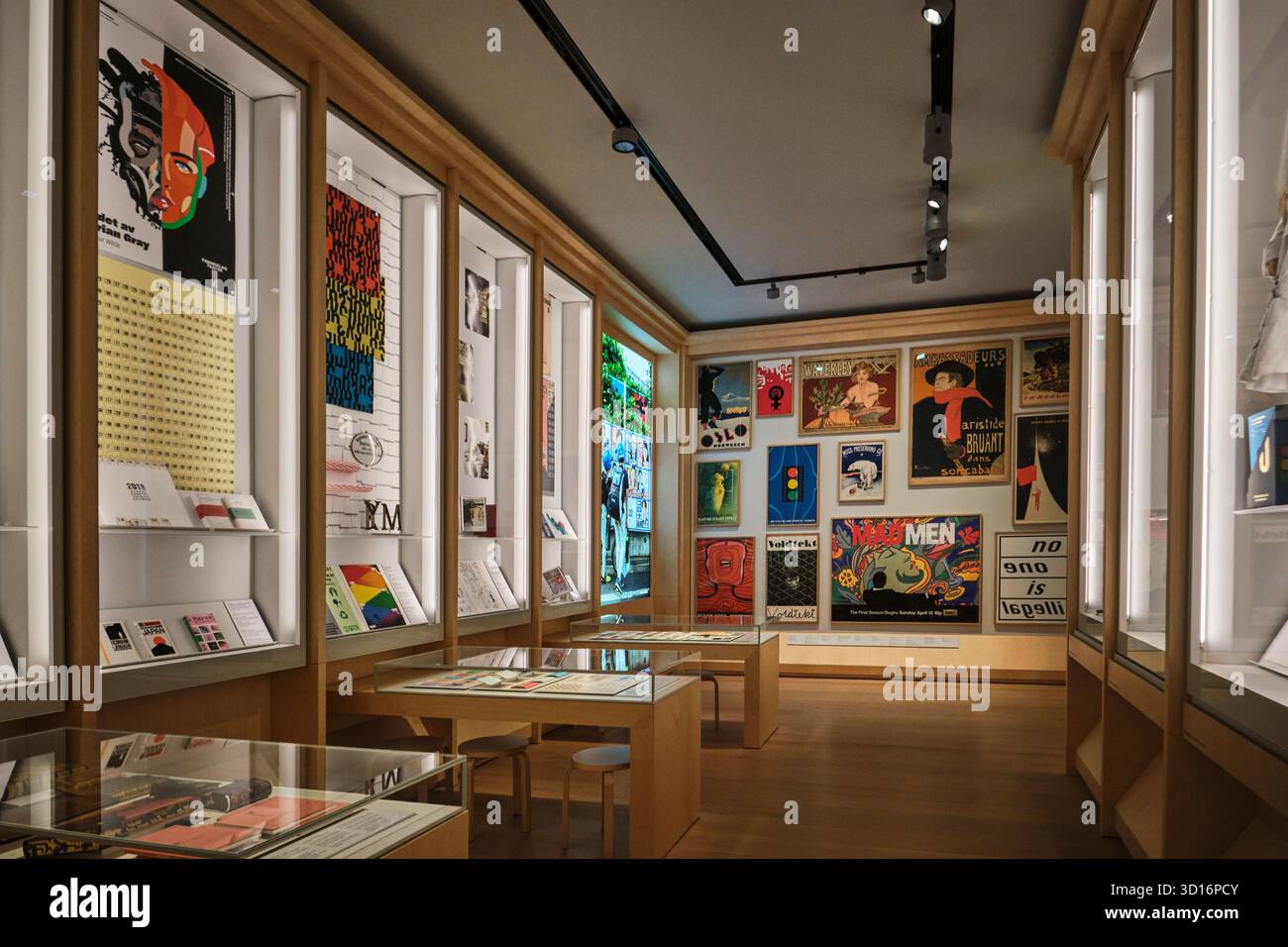 Oslo, Norwegen - 10. September 2025: Ausstellung für Grafik und Plakatkunst im Nationalmuseum Oslo, Nasjonalmuseet Stockfoto