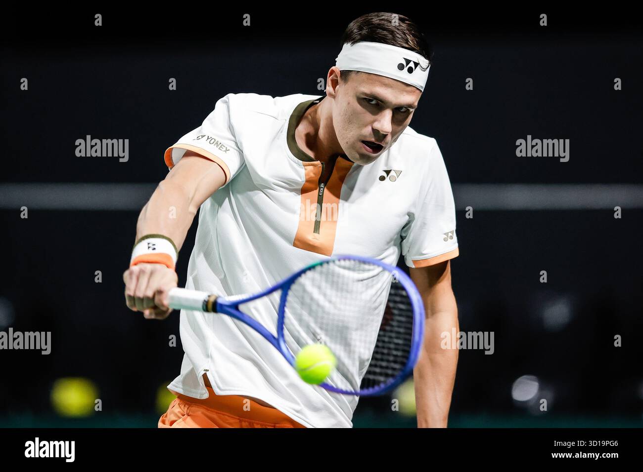 Daniel ALTMAIER aus Deutschland am ersten Tag des Rolex Paris Masters 2025, ATP Masters 1000 Tennisturniers am 27. Oktober 2025 in der La Defense Arena in Nanterre bei Paris, Frankreich - Foto Matthieu Mirville / DPPI Stockfoto
