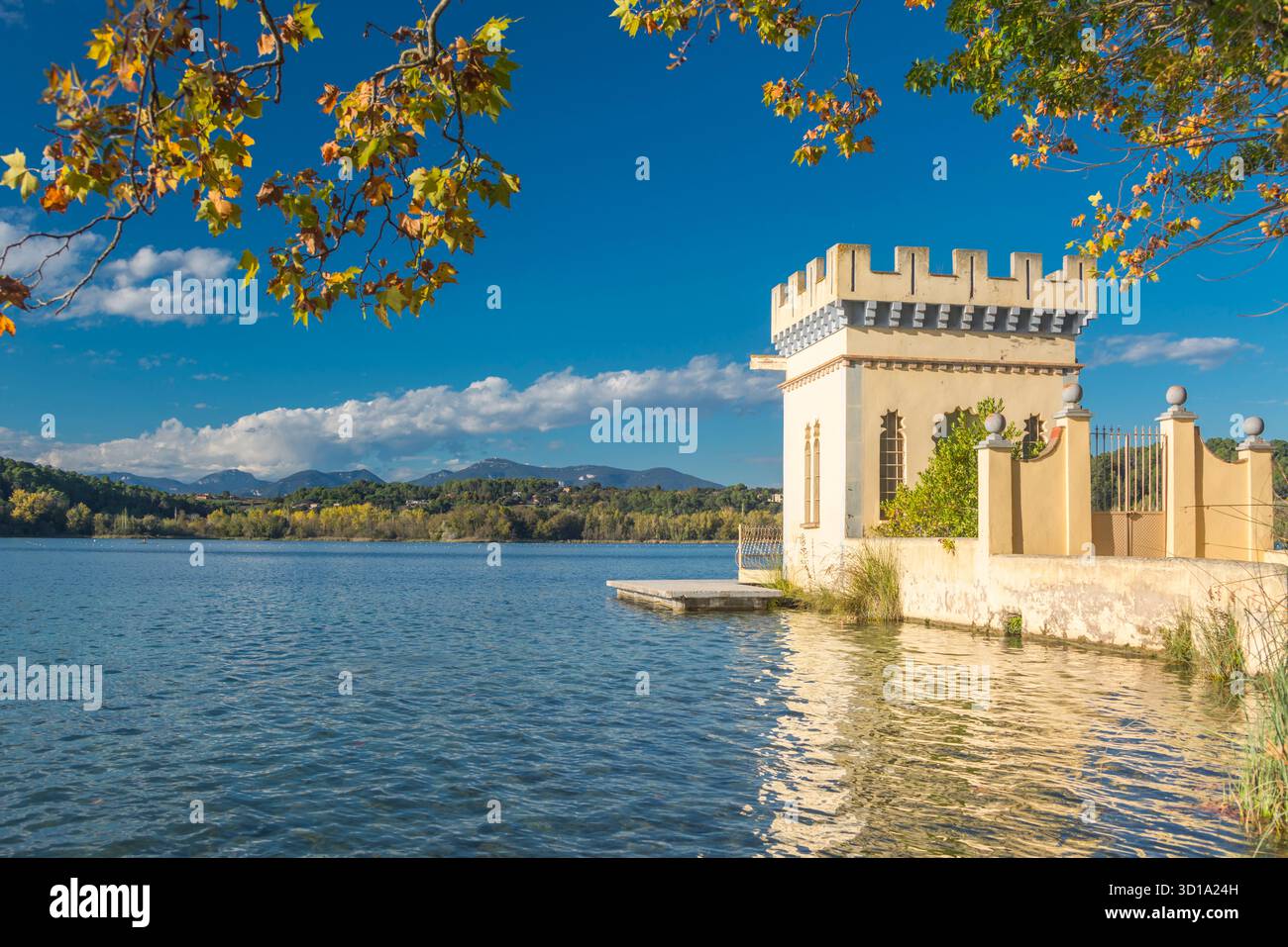 PESQUERA LA CARPA D’OR BOOTSHAUS SEE VON BANYOLES PLA DE L’ESTANY PROVINZ GIRONA KATALONIEN SPANIEN Stockfoto