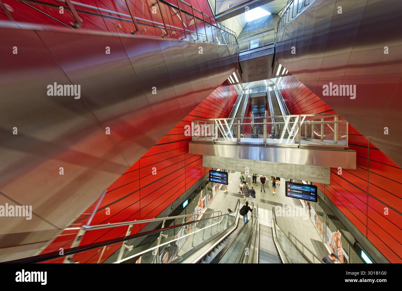 Kopenhagen, Daenemark, DK - U-Bahn-Station Norrebro 07.09.2025, Kopenhagen, Daenemark, DK - U-Bahn-Station Norrebro. Die Linien verkehren fahrerlos und vollautomatisch. Die Metro wird von der Firma Metro Service A/S betrieben, die sowohl für die Gleisanlagen als auch für den Fahrbetrieb zustaendig ist. Eigentuemer sind die italienischen Unternehmen AnsaldoBreda seit 2015 Teil von Hitachi Rail sowie das Mailaender Verkehrsunternehmen Azienda Trasporti Milanesi ATM. MODELLFREIGABE: NEIN, EIGENSCHAFTSFREIGABE: NEIN, c Stefan Trappe, http://www.trappe-foto.de, stefantrappe-foto.de - bei Verwendung des Fotos Stockfoto