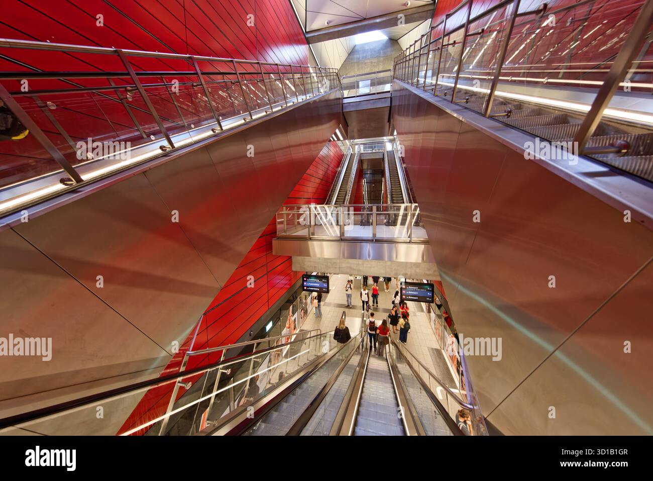 Kopenhagen, Daenemark, DK - U-Bahn-Station Norrebro 07.09.2025, Kopenhagen, Daenemark, DK - U-Bahn-Station Norrebro. Die Linien verkehren fahrerlos und vollautomatisch. Die Metro wird von der Firma Metro Service A/S betrieben, die sowohl für die Gleisanlagen als auch für den Fahrbetrieb zustaendig ist. Eigentuemer sind die italienischen Unternehmen AnsaldoBreda seit 2015 Teil von Hitachi Rail sowie das Mailaender Verkehrsunternehmen Azienda Trasporti Milanesi ATM. MODELLFREIGABE: NEIN, EIGENSCHAFTSFREIGABE: NEIN, c Stefan Trappe, http://www.trappe-foto.de, stefantrappe-foto.de - bei Verwendung des Fotos Stockfoto