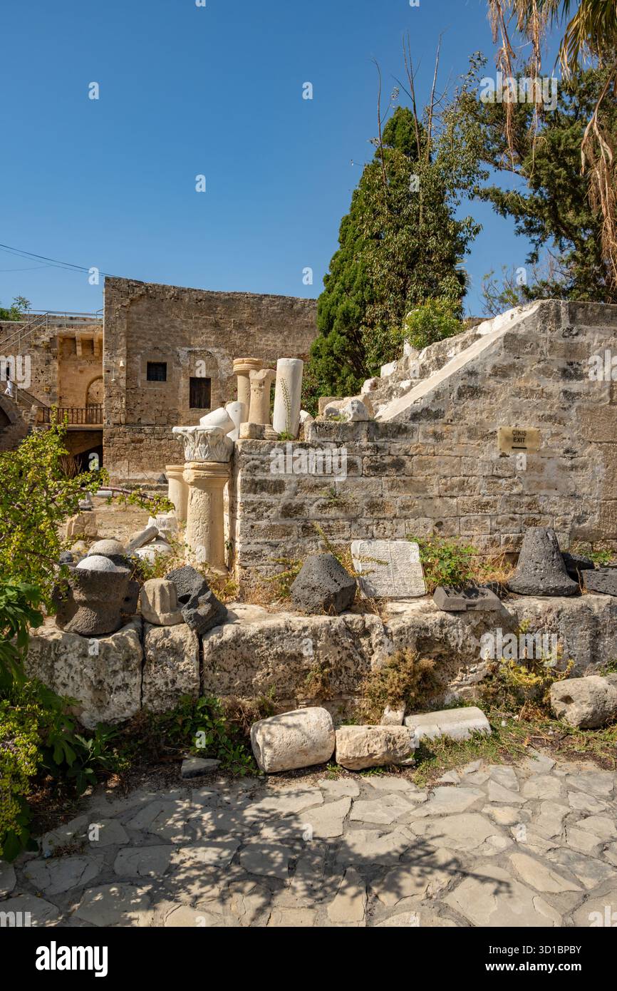 Schloss Girne (Kyrenia) neben dem Hafen in Kyrenia Nordzypern Stockfoto