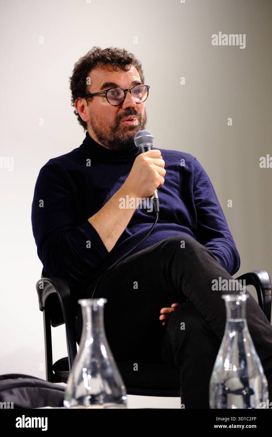 Colloque sur Jean-Luc Einaudi, Paris, 25. Oktober 2025. Mémoire du kolonialisme francais et Engagement citoyen. 17 Oktobre 1961 Stockfoto