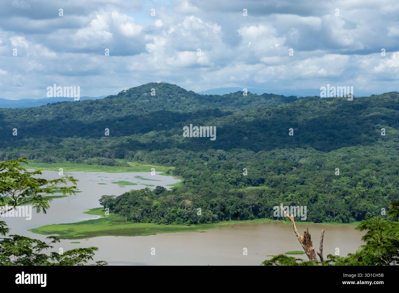 Aussichtsplattform an den Panamakanalschleusen Stockfoto