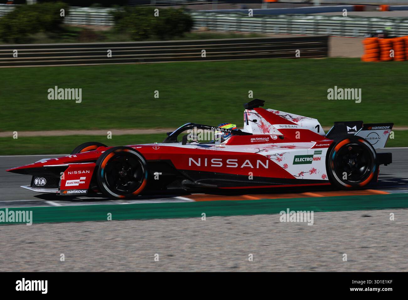Cheste, Spanien. Oktober 2025. Oliver Rowland fährt seinen Nussan. FIA Formel E Vorsaisontests 2026. Sitzung 1 - Circuito Ricardo Tormo, Cheste, Comunitat Valenciana, Spanien (Credits Credit: Unicode Images/Alamy Live News Stockfoto