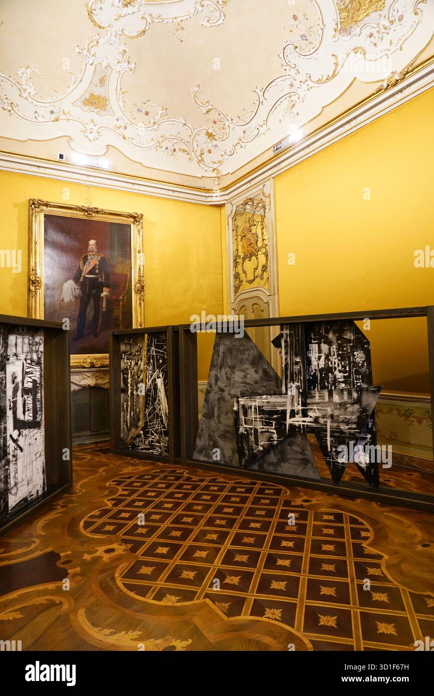 La Villa reale di Monza, der im 18. Jahrhundert erbaute Königspalast von Monza im neoklassizistischen Stil, war die Residenz der Familie Habsburg-Lothringen. Stockfoto