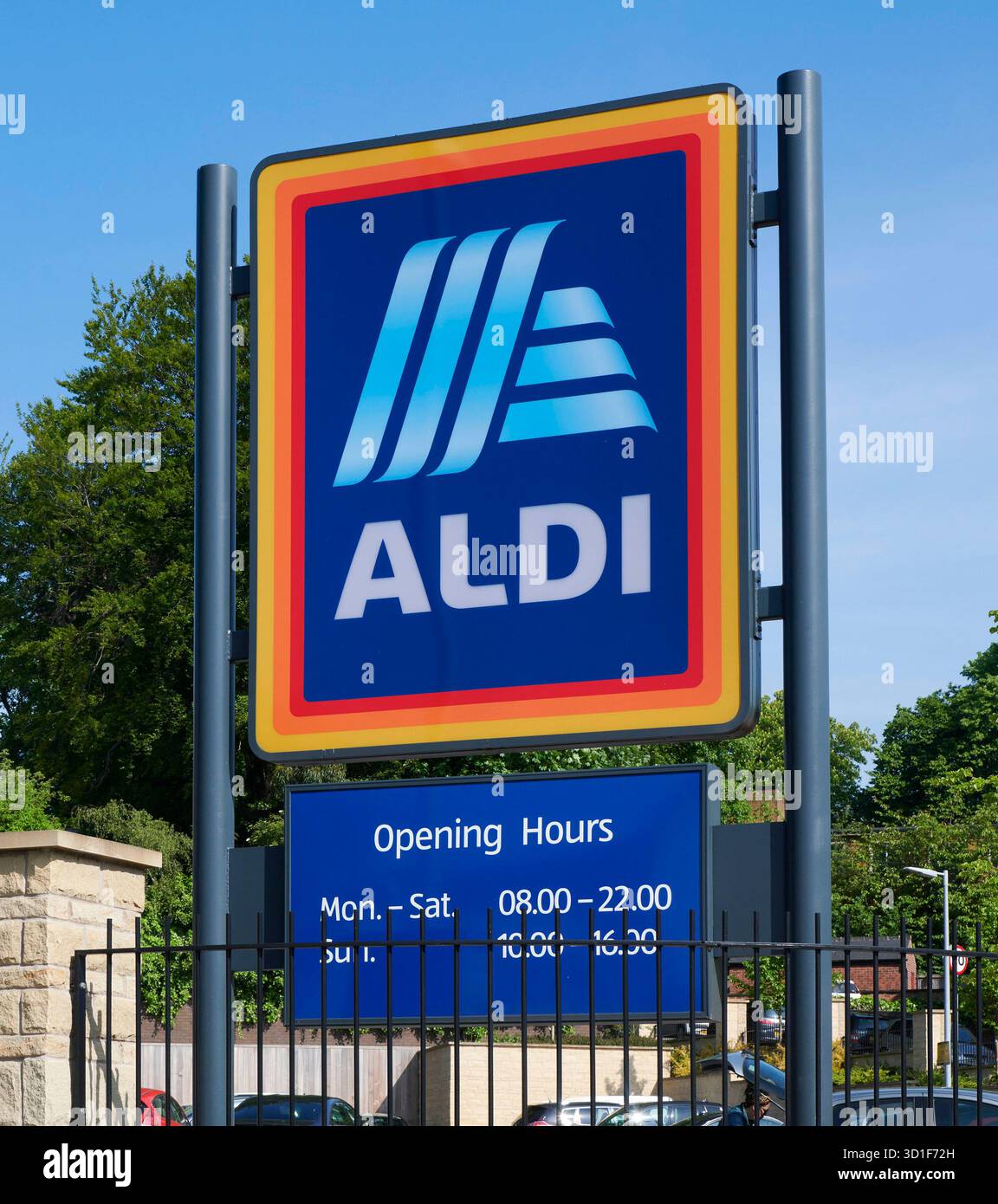 Aldi Local Supermarket in Chapel Allerton, North Leeds Vororte, West Yorkshire, Nordengland, Großbritannien Stockfoto