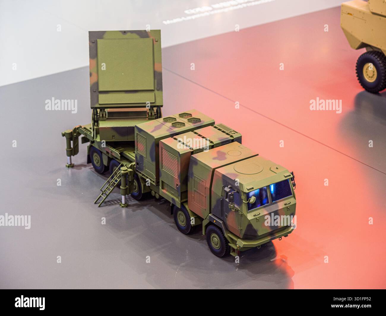 Goyang, Südkorea – 23. Oktober 2025: Hanwha Systems LAMD MFR (Low-Altitude Missile Defence Multifunction Radar) Konzeptmodell auf der ADEX Stockfoto