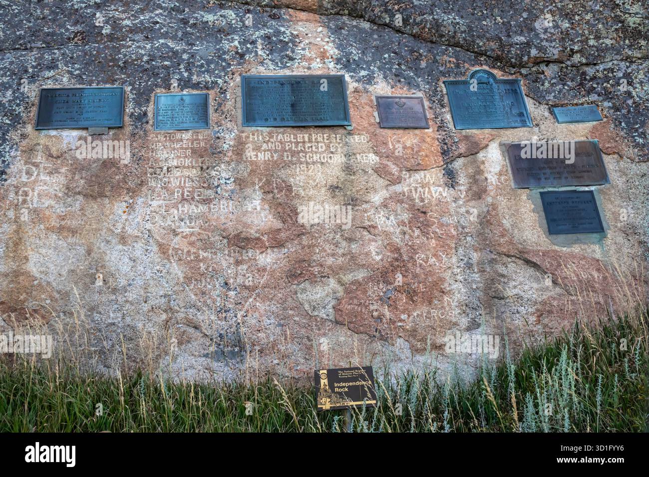 Alcova, Wyoming – Independence Rock, wo mehr als 5.000 Emigranten ihre Namen auf dem Weg nach Westen nach Kalifornien, Oregon oder U eingravierten Stockfoto