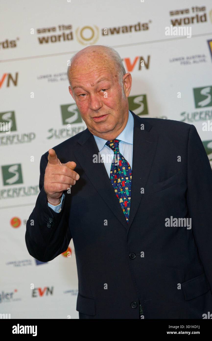 Helmut KUTIN (SOS Children's Villages International), Roter (grüner) Teppich, Save the World Awards im Kernkraftwerk Zwentendorf am 24. Juli 2009 in Zwentendorf, Österreich. - 20251028 PD11373 Credit: APA-PictureDesk/Alamy Live News Stockfoto