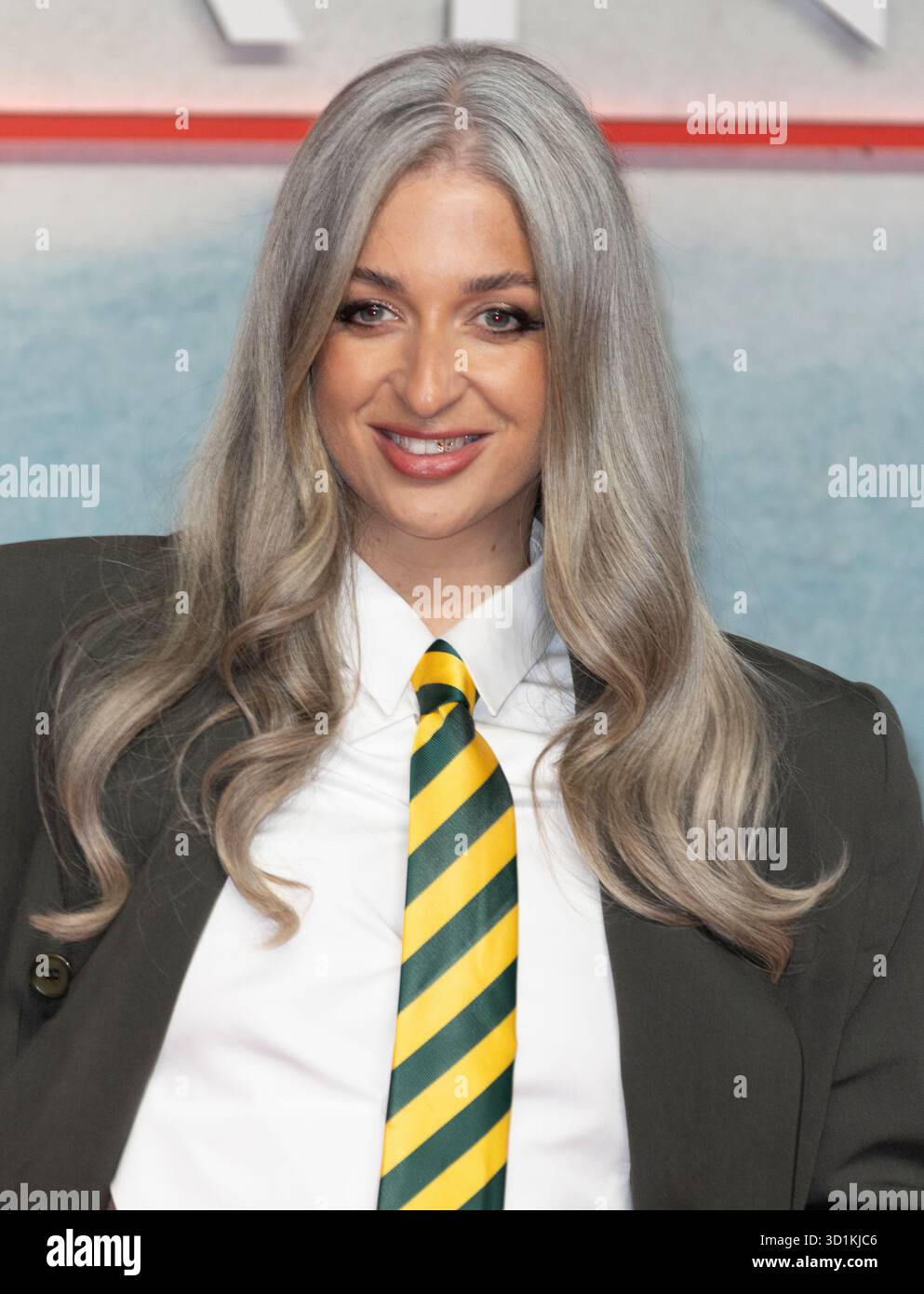 27. Oktober 2025, London, England, UK - Harriet Rose nimmt an der Predator Badlands UK Special Film Screening am BFI Imax Teil Stockfoto