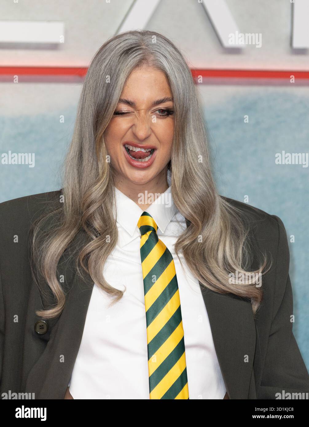 27. Oktober 2025, London, England, UK - Harriet Rose nimmt an der Predator Badlands UK Special Film Screening am BFI Imax Teil Stockfoto