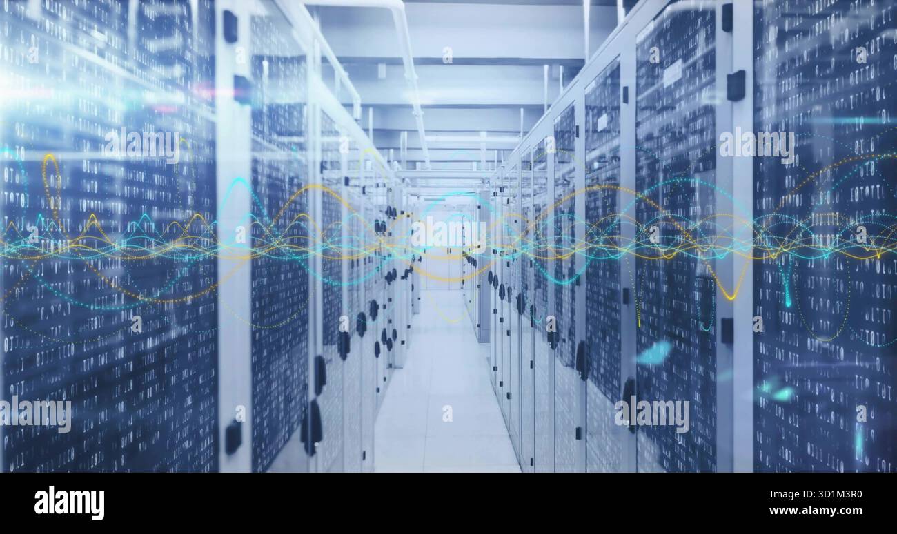 Streaming von Binärdaten, die sich durch den Korridor des Rechenzentrums bewegen, mit LED-Statusleuchten auf Server-Racks Stockfoto