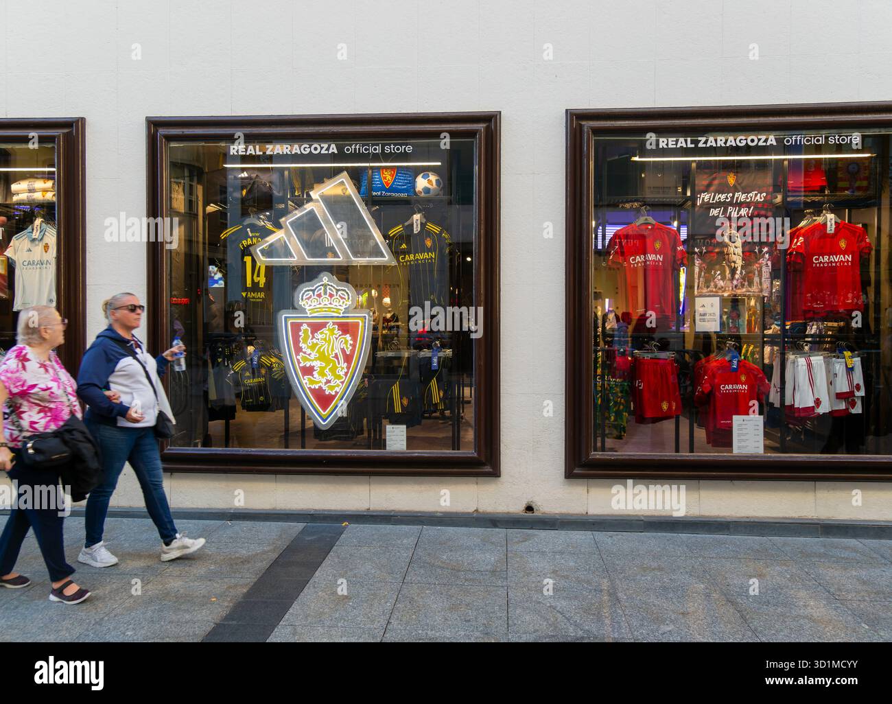 Offizieller Shop für Real Saragossa Fußballverein, Calle de Alfonso I, Saragossa, Aragon, Spanien, Europa Stockfoto