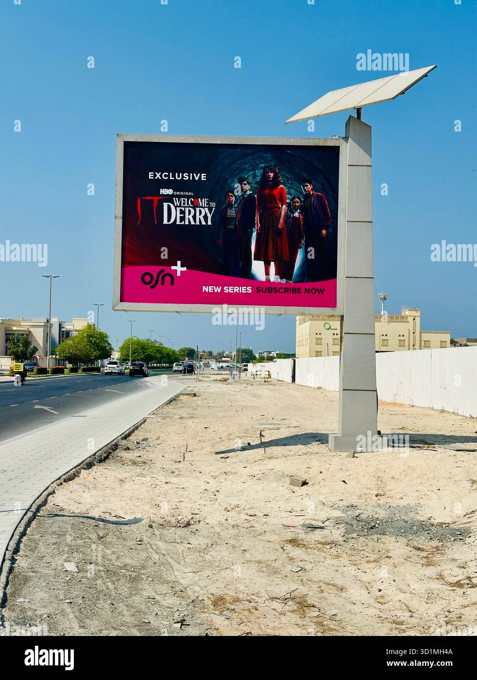 Willkommen in Derry, Dubai unterschreiben - Smartphone-aufgenommenes Stockfoto