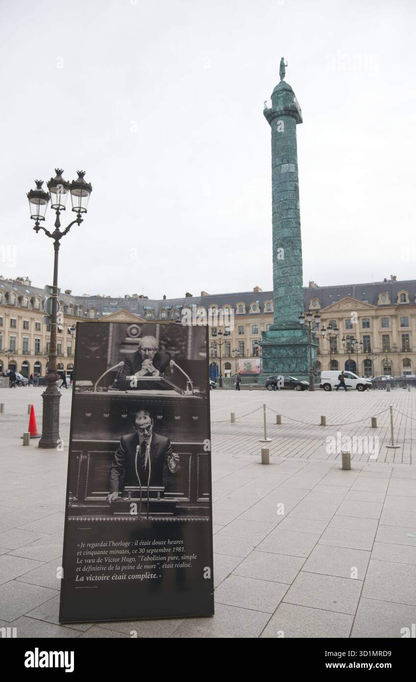 Paris, Frankreich. Oktober 2025. • Termine: Sie läuft vom 6. Oktober bis 14. November 2025. • Thema: Die Ausstellung zeichnet Robert Badinter seine Karriere als Siegelhüter nach, insbesondere seine wichtige Rolle bei der Abschaffung der Todesstrafe in Frankreich sowie sein Vermächtnis für die französische Justiz. Quelle: Said Anas/Alamy Live News Stockfoto