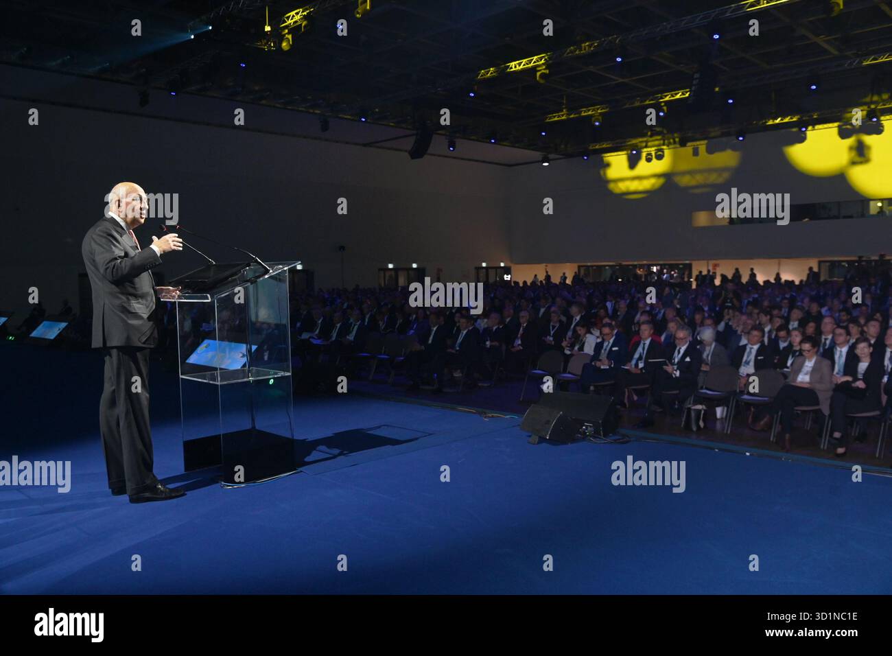 Mailand, Italien. Oktober 2025. Mailand, Allianz Mico Payments Hall Eröffnung mit Antonio Patuelli Credit: Independent Photo Agency/Alamy Live News Stockfoto