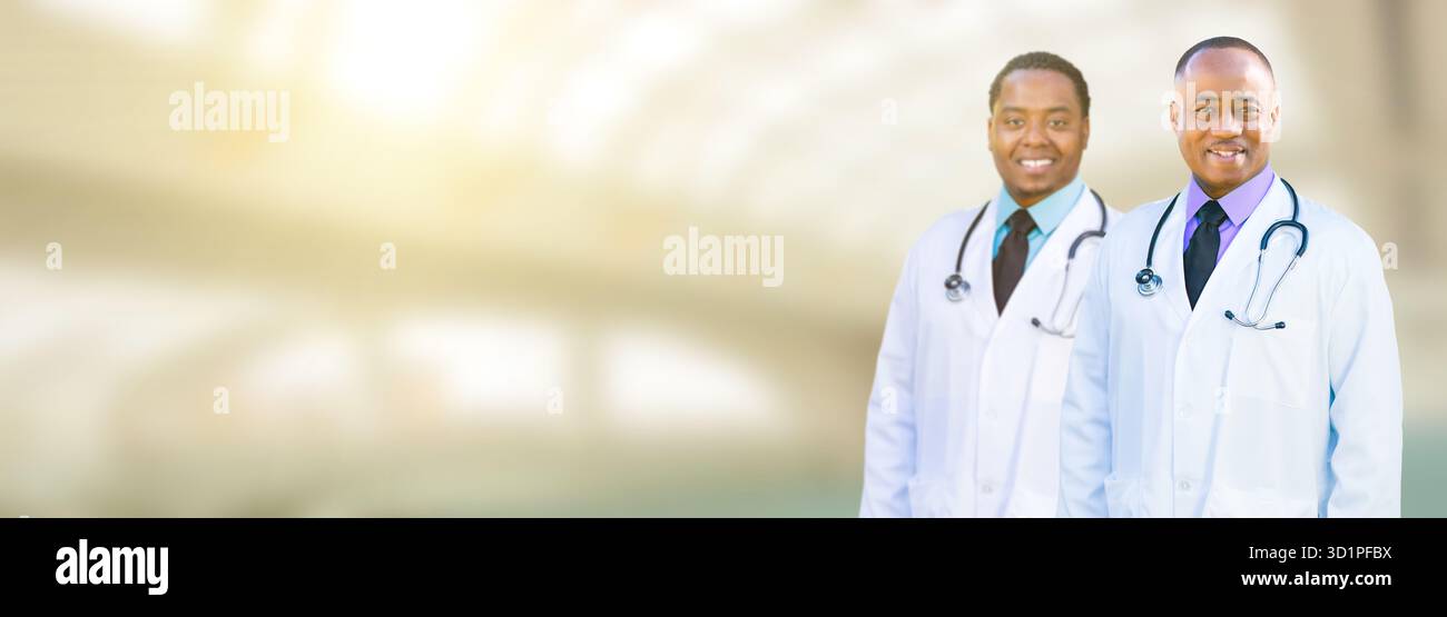 Afrikanische amerikanische männliche Ärzte, Krankenschwestern oder Apotheker mit Platz für Text. Stockfoto