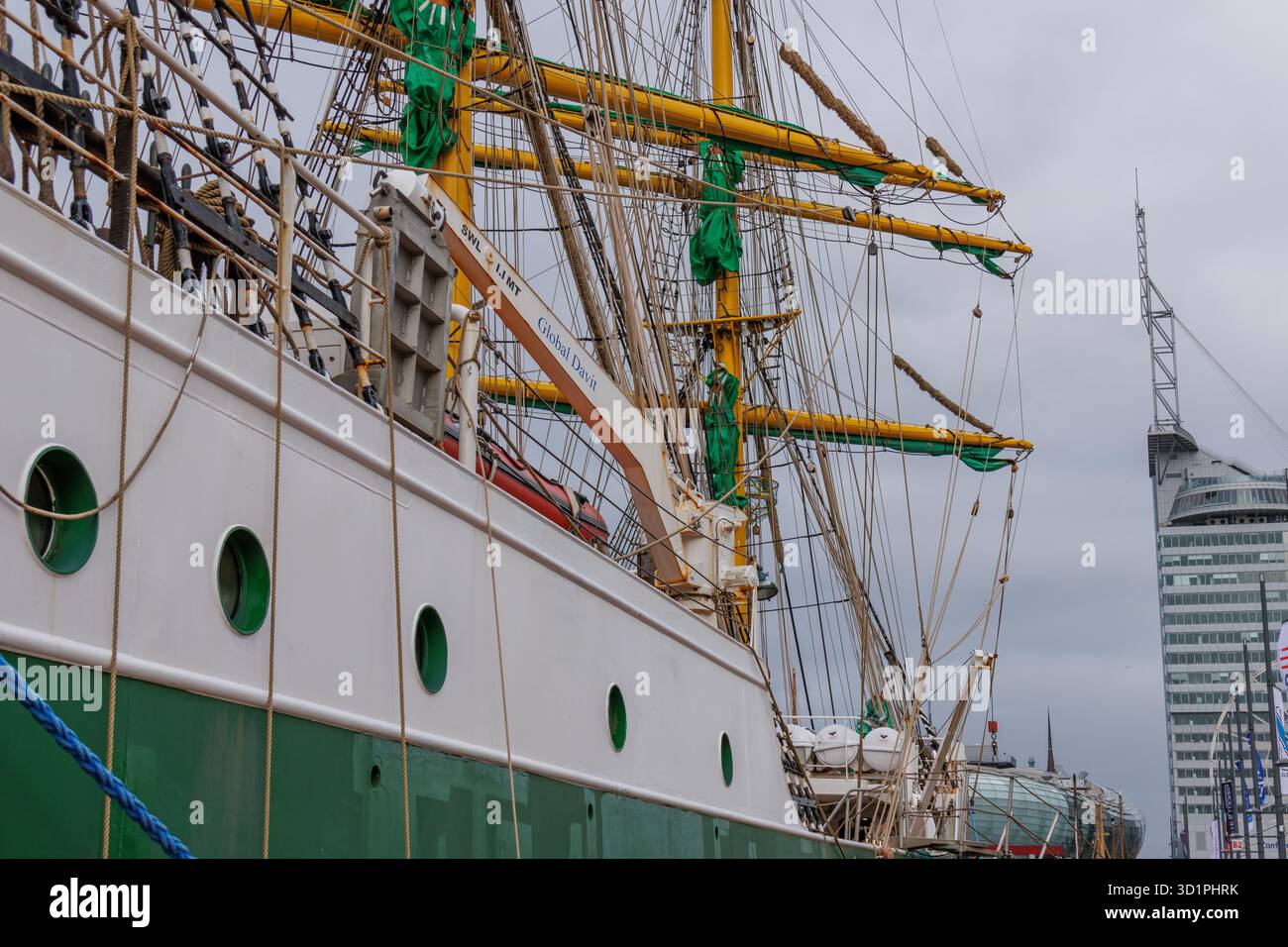 Im Überseehafen Bremerhaven An Der Nordsee Stockfoto