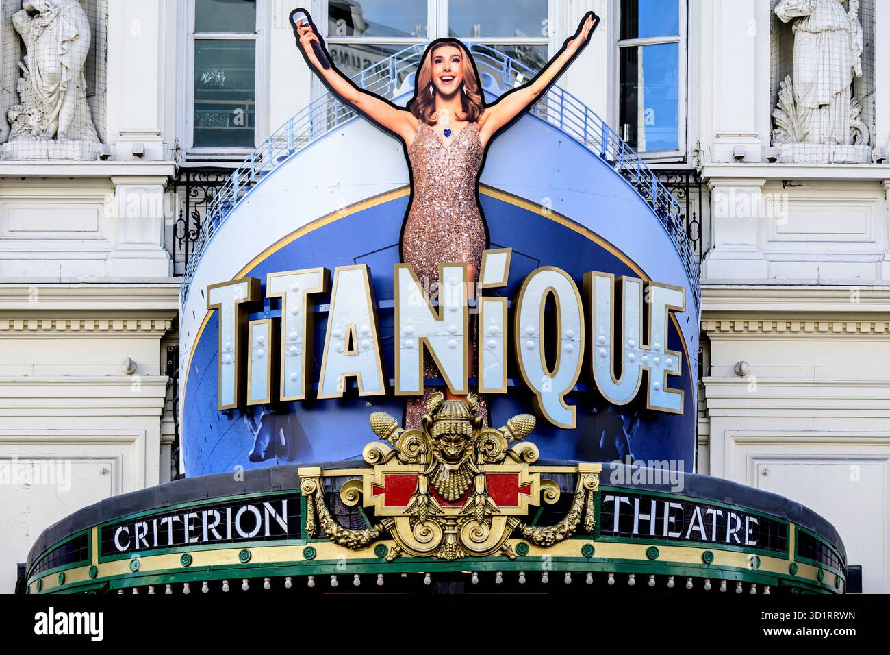 London, Großbritannien. „Titanique“ das Musical (Musik von Celine Dion, Buch von Tye Blue, Marla Mindelle und Constantine Rousouli) am Criteria Theatre in Pi Stockfoto