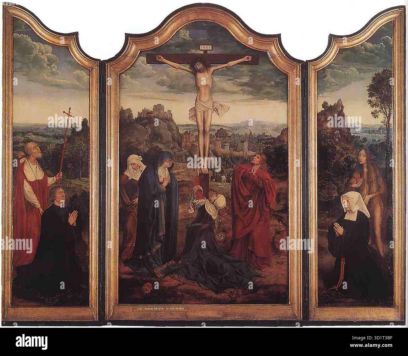 Christus am Kreuz mit Spendern ist ein Ölgemälde von Quentin Matsys (um 1466–1530), einem führenden niederländischen Künstler. Das Werk zeigt die Kreuzigung Christi mit zwei Spendern, die an den Seiten in Hingabe knieten und die Frömmigkeit und persönliche Verbindung zum heiligen Ereignis betonen. Matsys sorgfältige Liebe zum Detail, expressive Figuren und raffinierte Farbgebung spiegeln das Interesse der nördlichen Renaissance an Realismus, hingebungsvoller Intimität und akribischer Handwerkskunst wider. Stockfoto