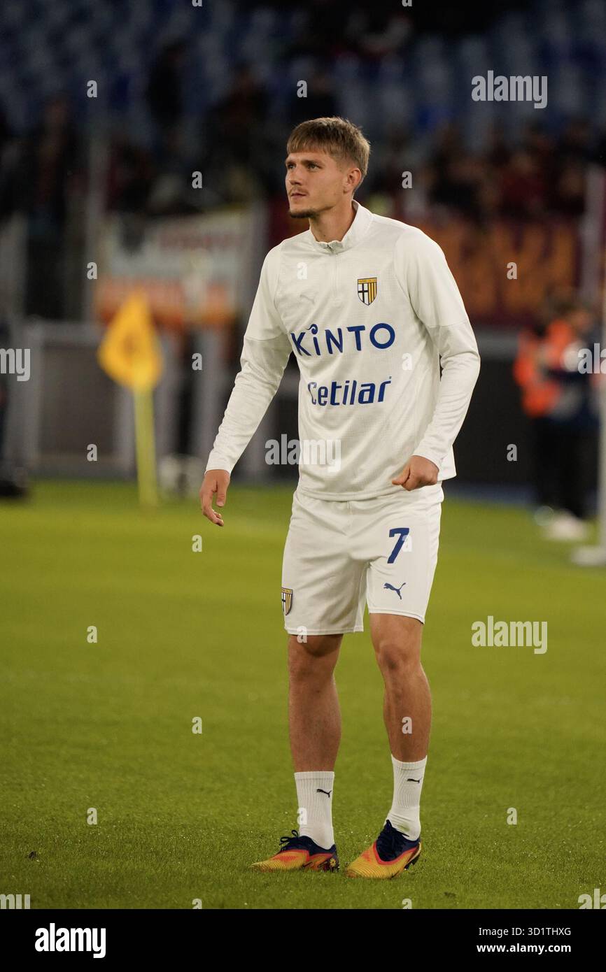 Rom, Italien. Oktober 2025. Adrian Benedyczak während des 9. Tages der Serie A Meisterschaft zwischen A.S. Roma und Parma Calcio im Olympiastadion in Rom, italien am 29. Oktober 2025 Credit: Independent Photo Agency/Alamy Live News Stockfoto