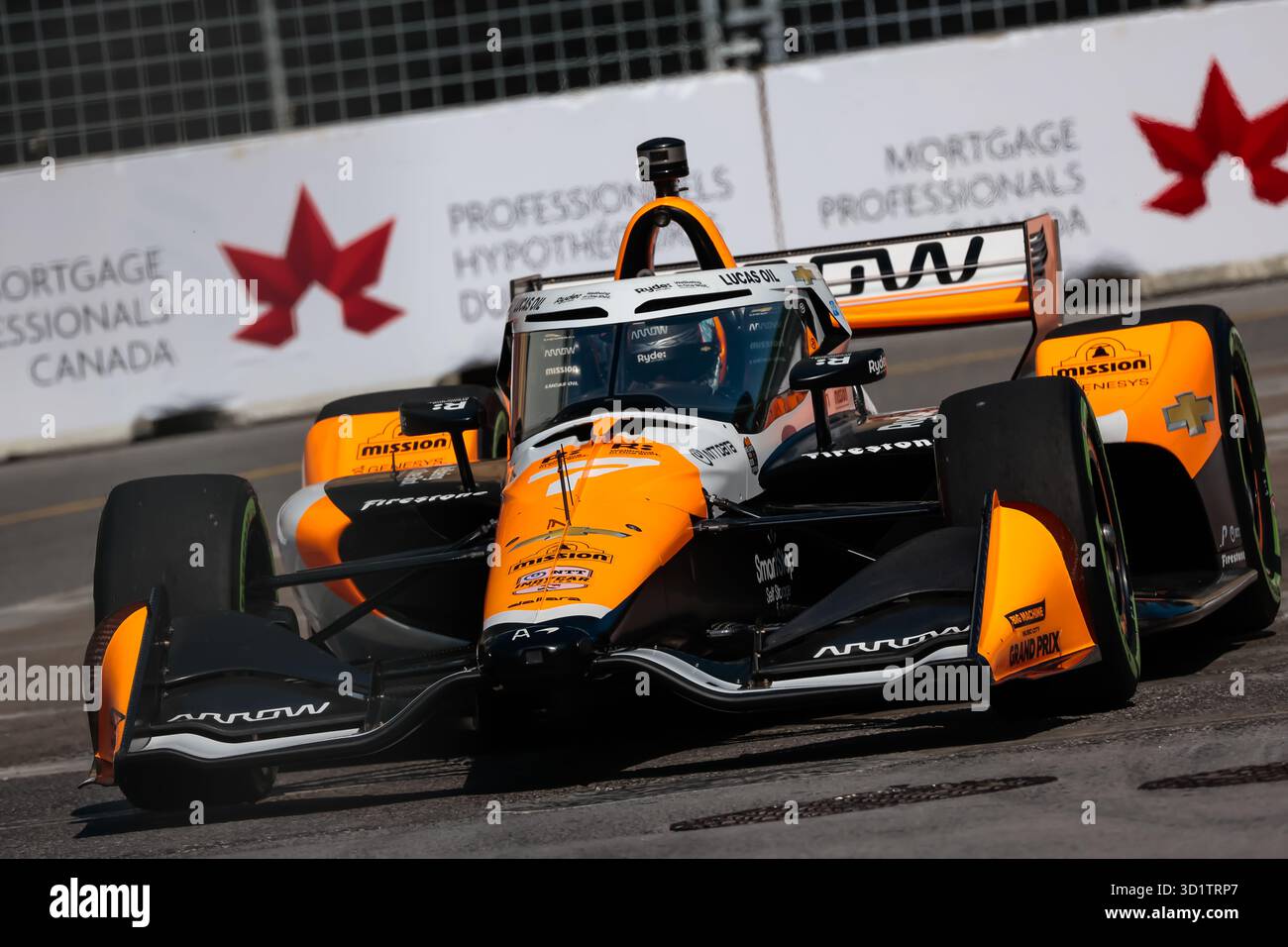 Der Fahrer DER NTT INDYCAR-SERIE ALEXANDER ROSSI (7) aus Nevada City, Kalifornien, reist während einer Trainingseinheit für den Ontario Honda D durch die Kurven Stockfoto