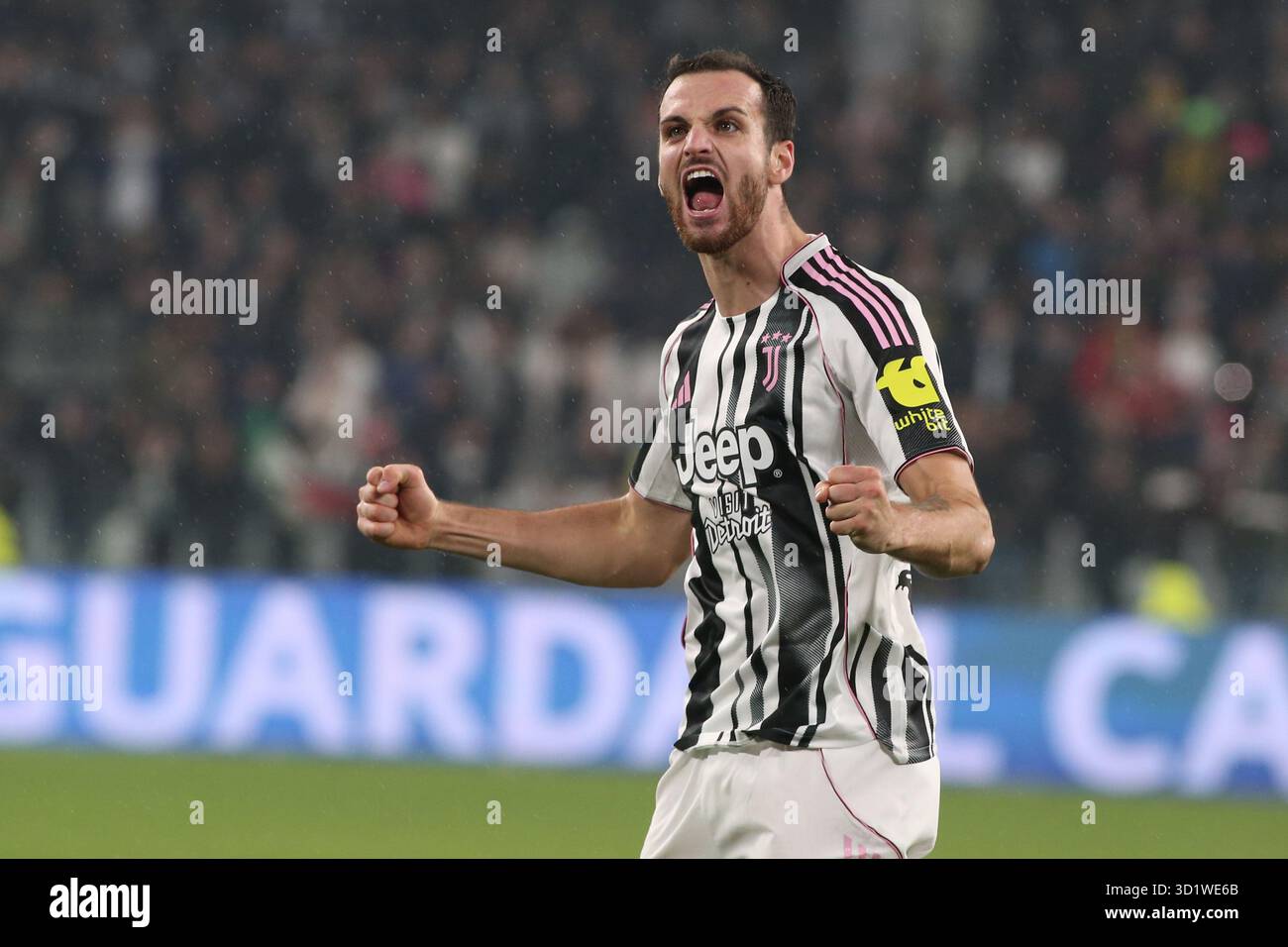 Turin, Italien. Oktober 2025. Federico Gatti (Juventus FC) feiert während des Spiels Juventus FC gegen Udinese Calcio, italienische Fußball Serie A in Turin, Italien, 29. Oktober 2025 Credit: Independent Photo Agency/Alamy Live News Stockfoto