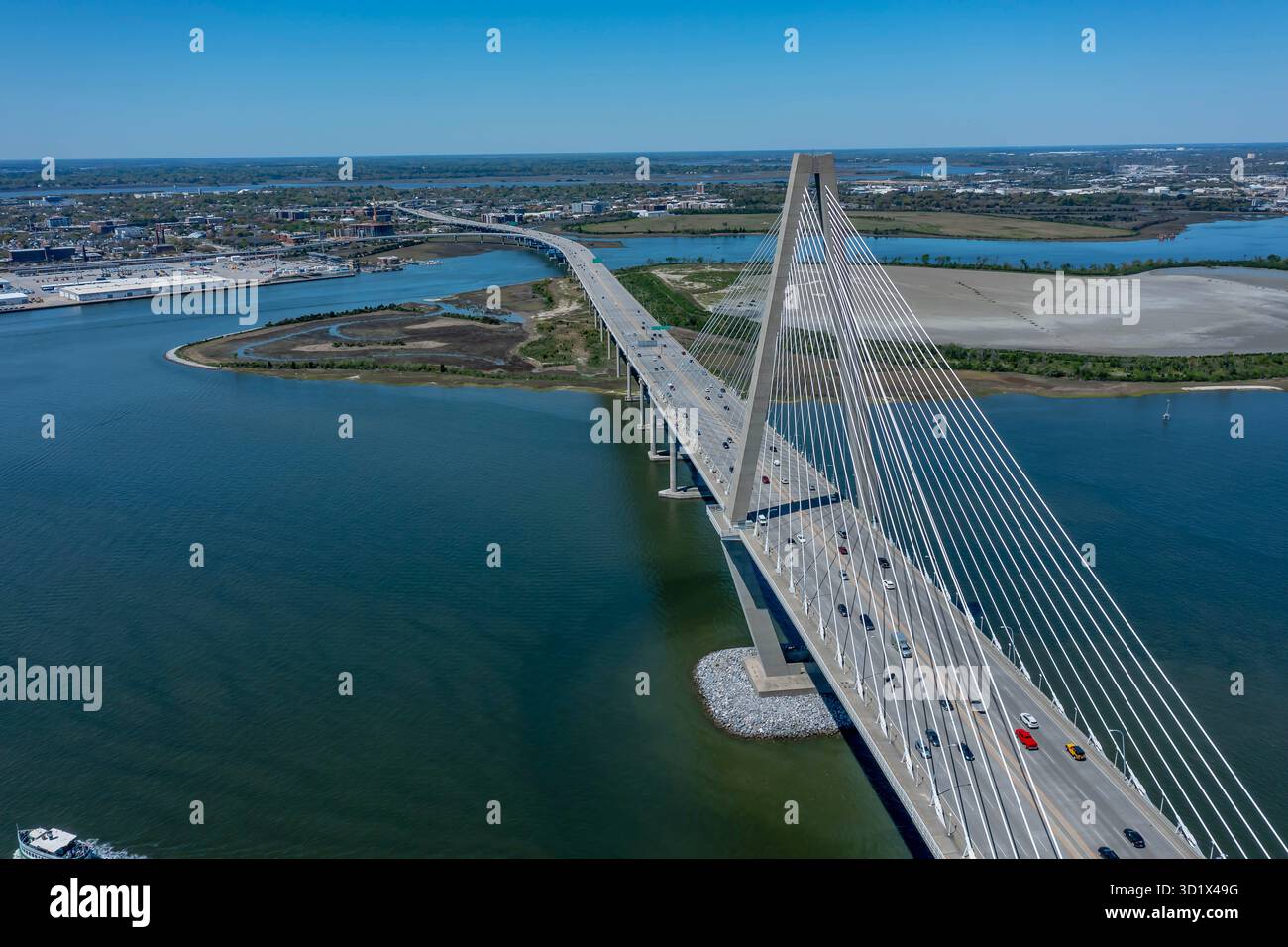 Arthur Ravenel Jr. Bridge: Ein South Carolina Engineering-Wunder, das den Cooper River überspannt Stockfoto