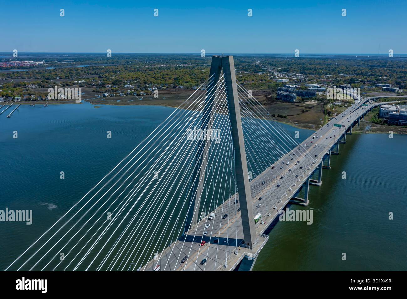 Arthur Ravenel Jr. Bridge: Ein South Carolina Engineering-Wunder, das den Cooper River überspannt Stockfoto