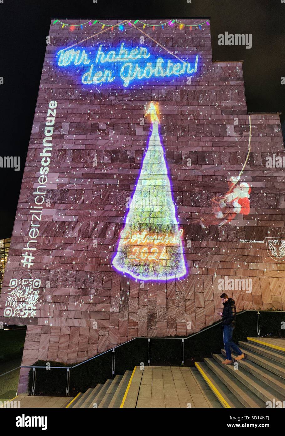 Digitale Projektion des größten Weihnachtsbaums der Welt, Dortmund, Ruhrgebiet, Deutschland, Europa Stockfoto