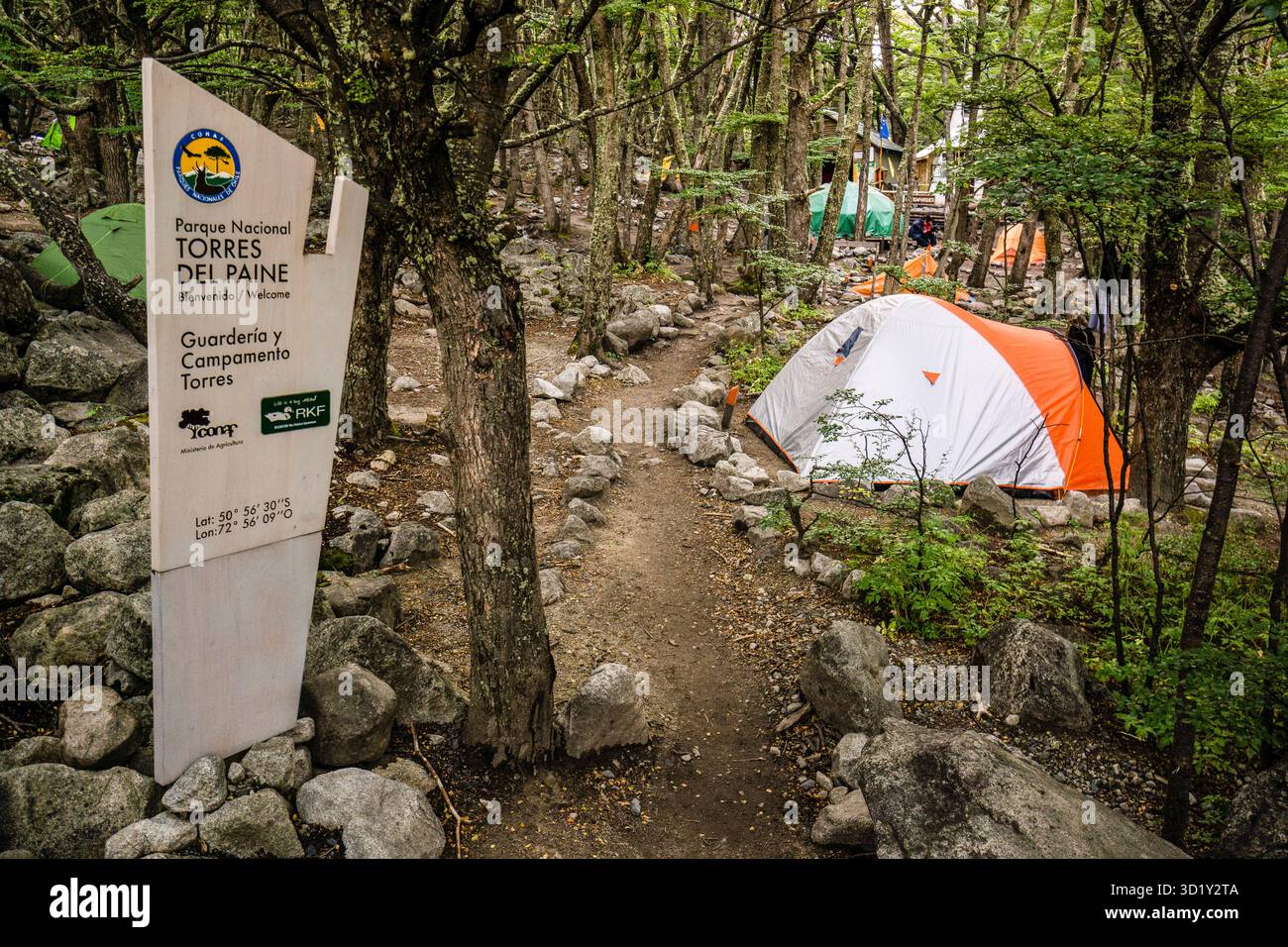 Camp of the Towers in W Trekking, Ascencio Valley, Torres del Paine Nationalpark, National System of Protected Wild Areas, Pata Stockfoto