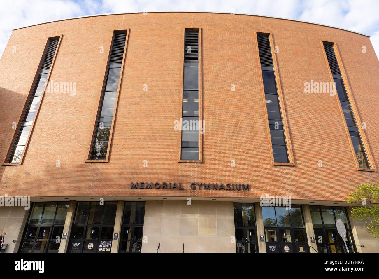 Nashville, TN - 25. Oktober 2025: Vanderbilt Memorial Gymnasium auf dem Campus der Vanderbilt University Stockfoto