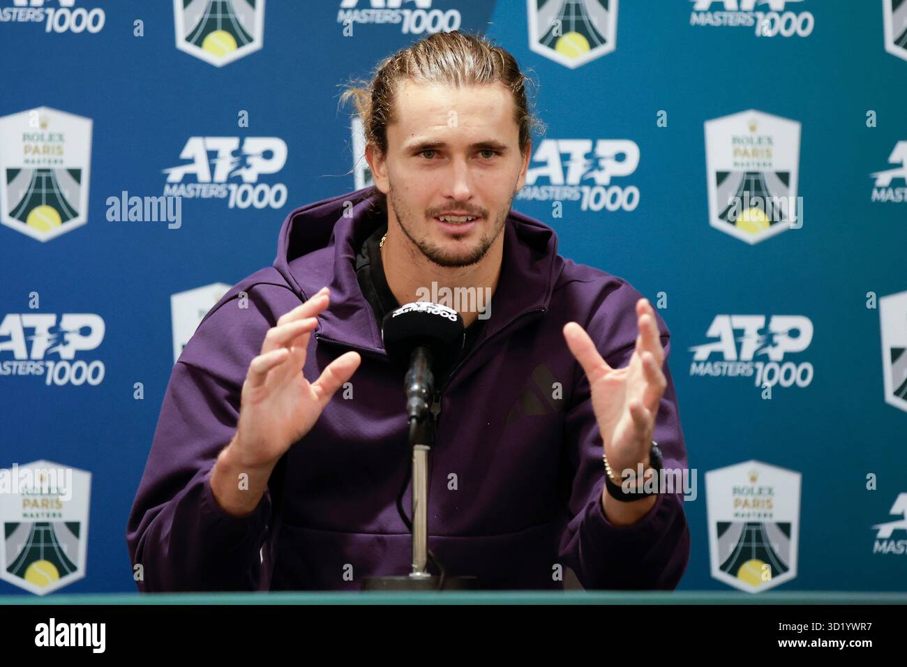 Paris, Frankreich. Oktober 2025. Alexander Zverev 28.10.2025, Tennis, Rolex Paris Masters 2025, FRA, Paris, La Defense Arena. Quelle: dpa/Alamy Live News Stockfoto
