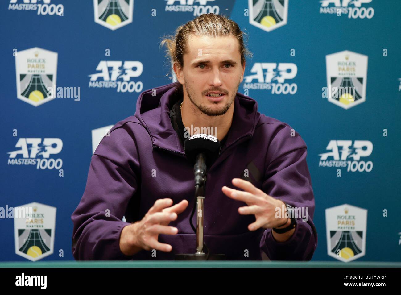 Paris, Frankreich. Oktober 2025. Alexander Zverev 28.10.2025, Tennis, Rolex Paris Masters 2025, FRA, Paris, La Defense Arena. Quelle: dpa/Alamy Live News Stockfoto