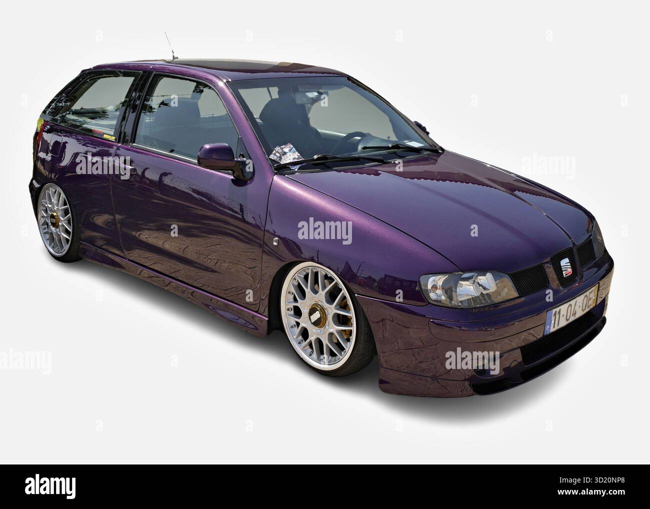 Maßgeschneiderter SITZ Ibiza mit Tuning-Modifikationen Stockfoto