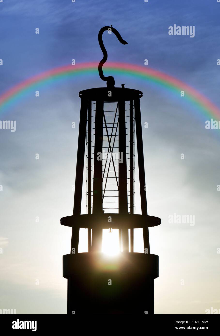 Kunstwerk Geleucht von Otto Piene mit Sonne und Regenbogen, Halde Rheinpreussen, Moers, Nordrhein-Westfalen, Deutschland, Europa Stockfoto