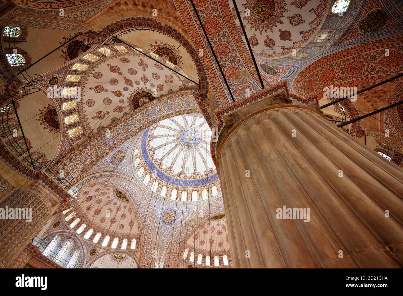 Blaue Moschee, Sultan-Ahmed-Moschee im Inneren, (Jahr 1616) Bezirk Sultanahmet, Istanbul, Türkei Stockfoto