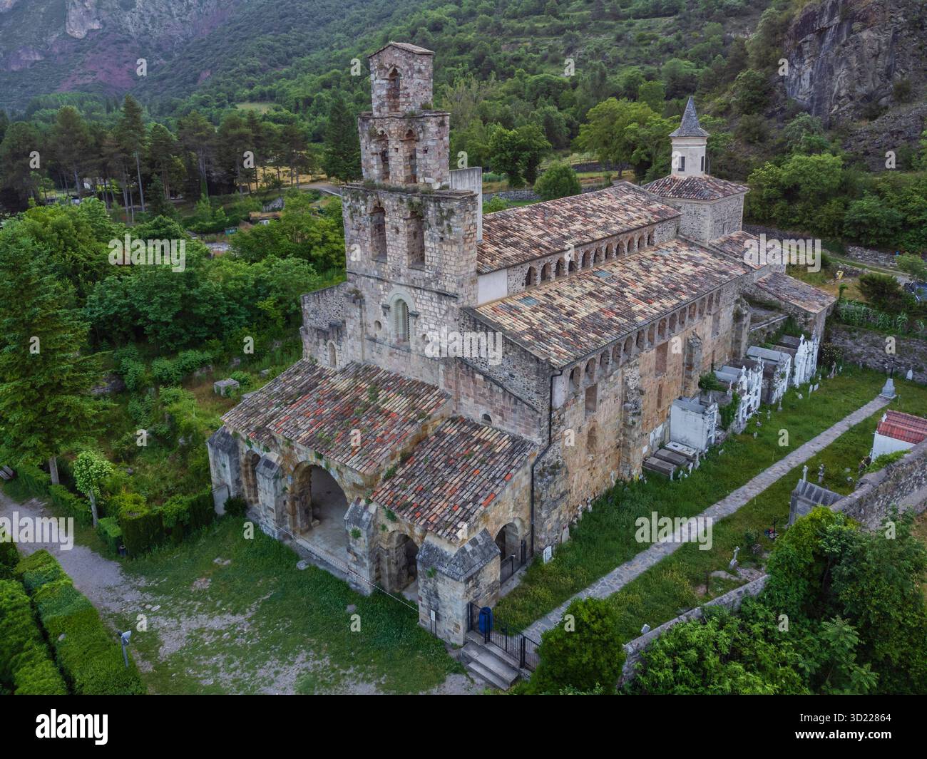 Romanisches Kloster Santa María, 11. Jahrhundert, Gerri de la Sal, Pallars Sobirá, Lleida, Katalonien, Spanien Stockfoto