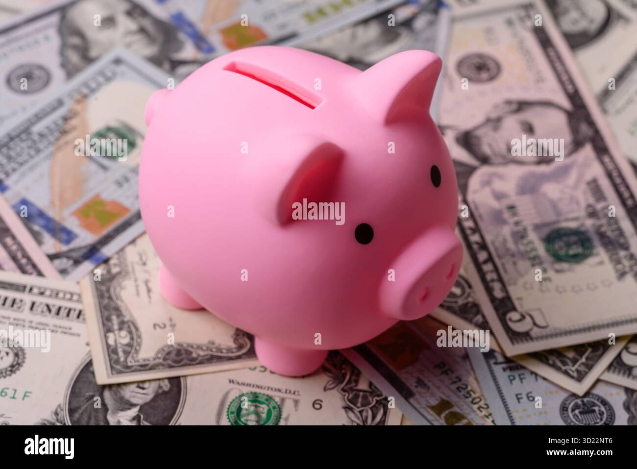 US-Geld, Bargeldpapiere, amerikanische Geschäfts- und Finanztransaktionen. Bargeld Stockfoto