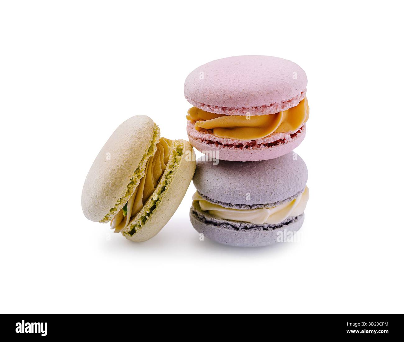 Köstliche Macarons in einem optisch ansprechenden Stapel mit Pastellfarben angeordnet Stockfoto
