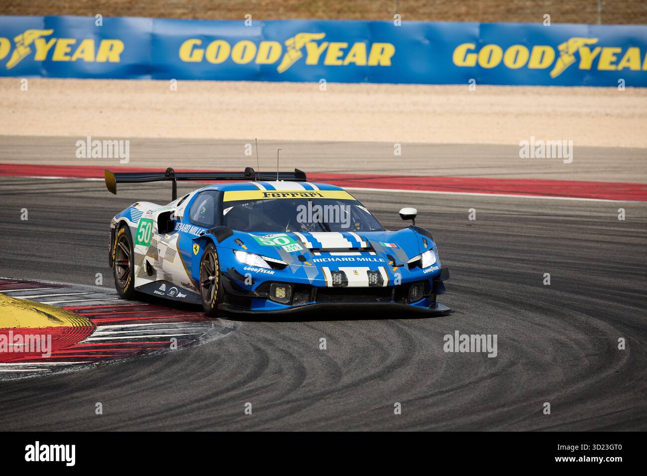 Custodio TOLEDO (USA), Lilou WADOUX (FRA) und Riccardo AGOSTINI (ITA) fahren für RICHARD MILLE AF CORSE (ITA) in einem Ferrari 296 LMGT3 während Europas Stockfoto