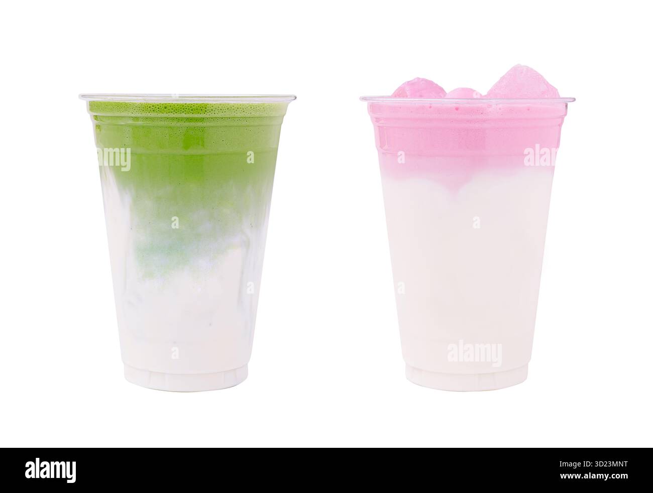 Köstliche mehrschichtige Getränke mit Matcha- und Fruchtaromen aus einem Café Stockfoto