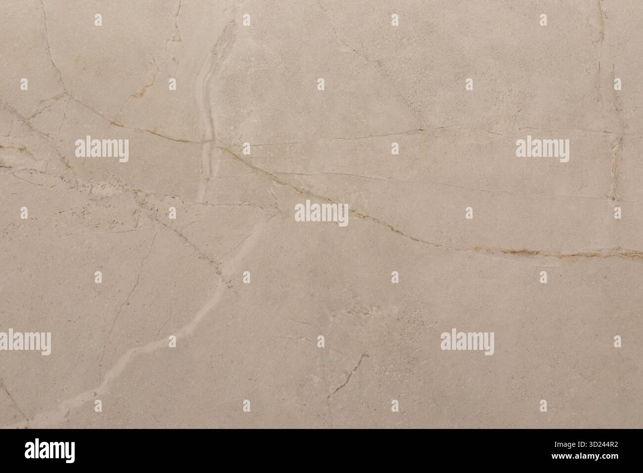 Naturbeige Marmoroberfläche mit dezenten Adern und Texturen, ideal für Innenarchitekturprojekte und Hausrenovierungen Stockfoto