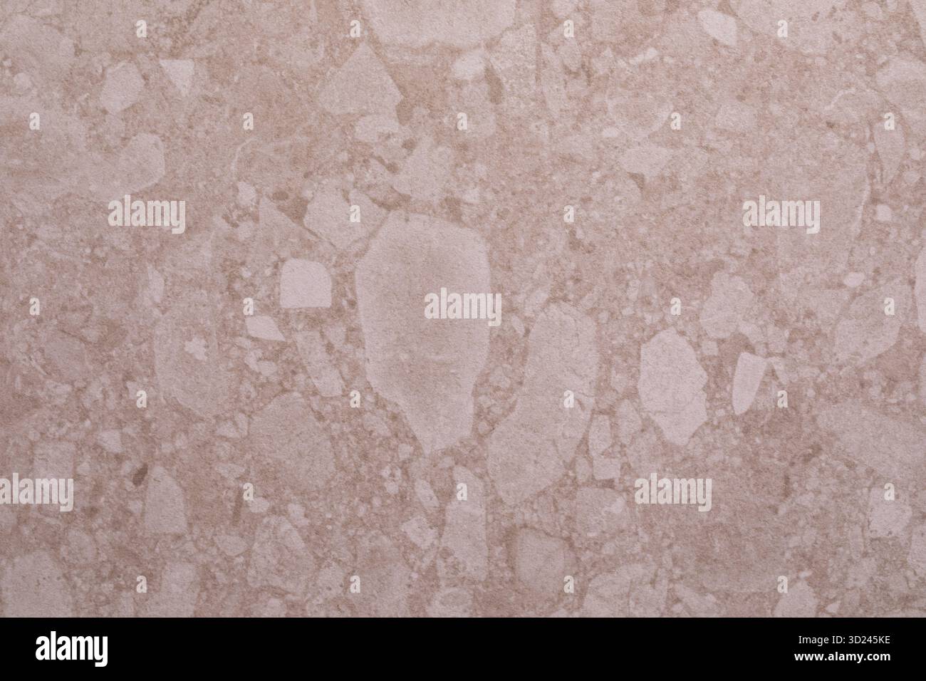 Oberfläche aus Naturstein mit einzigartigen Texturen und Mustern in eleganten hellen Beigetönen und verschiedenen Formen Stockfoto