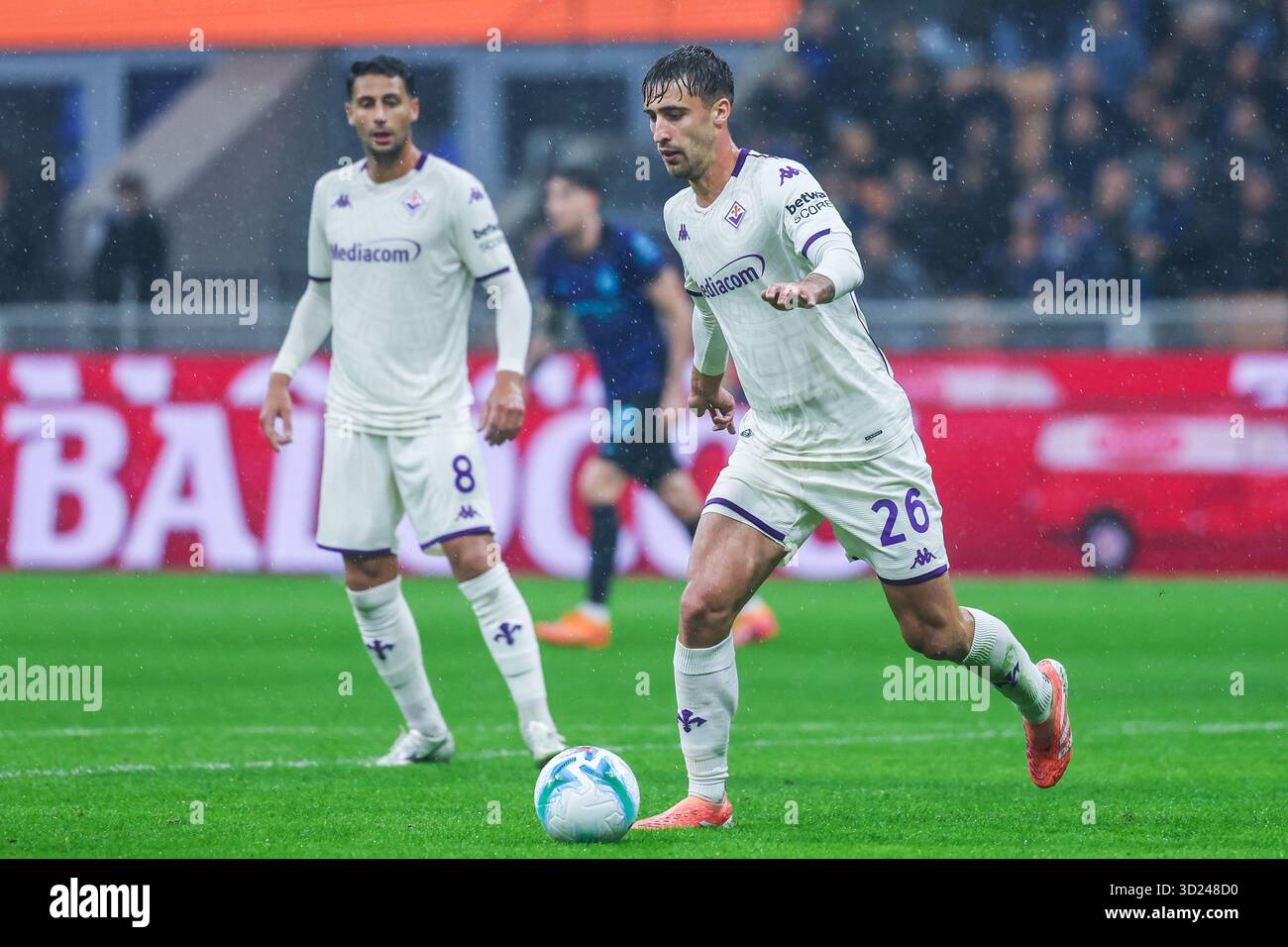 Mailand, Italien. Oktober 2025. Mattia Viti von ACF Fiorentina wurde während des Fußballspiels der Serie A 2025/26 zwischen dem FC Internazionale und ACF Fiorentina im San Siro Stadium gesehen Stockfoto