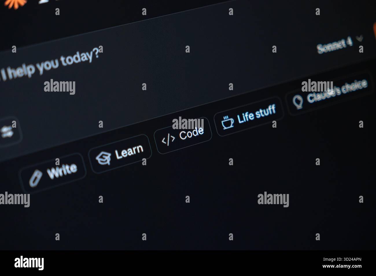 Poznan, Polen – 18. September 2025: Claude KI-Anwendungsschnittstelle mit interaktivem Design, die erweiterte digitale Unterstützung und Moder repräsentiert Stockfoto