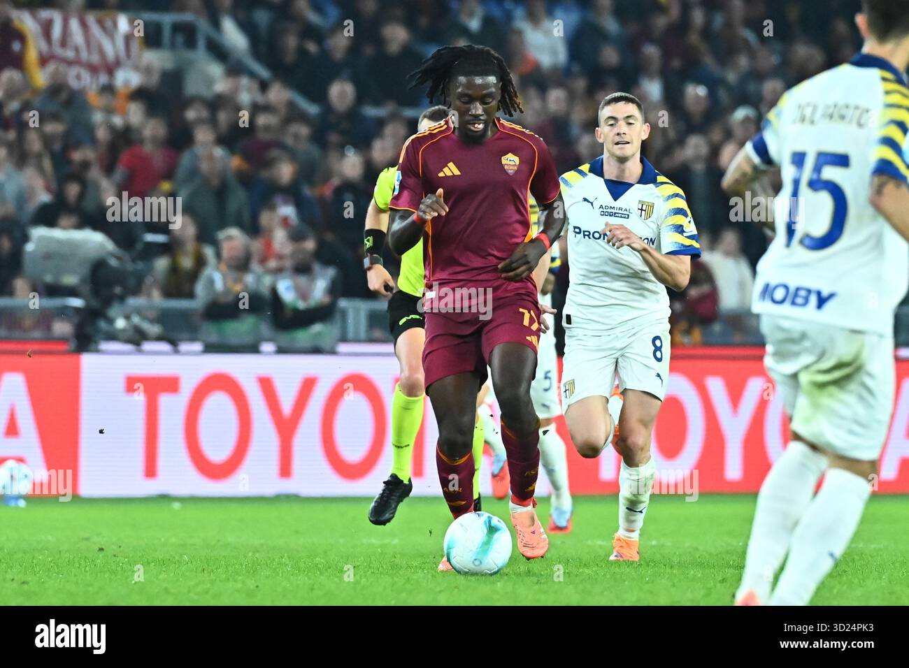 Rom, Italien. Oktober 2025. Manu Kone von AS Roma 1927 während des Spiels zwischen AS Roma und Parma Calcio – Serie A Enilive im Stadio Olimpico am 29. Oktober 2025 in Rom. Quelle: Unabhängige Fotoagentur/Alamy Live News Stockfoto