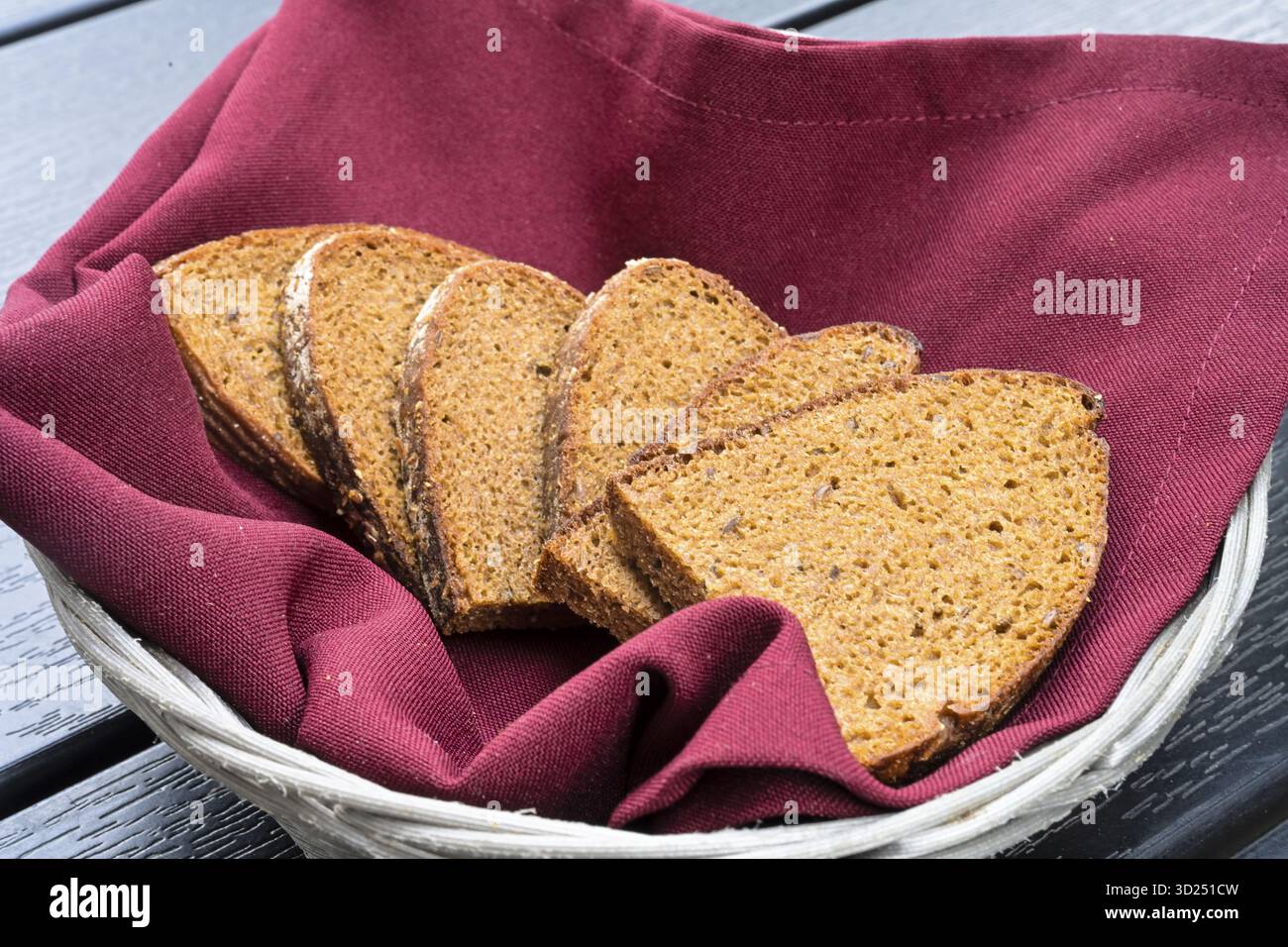 Lettisches Roggenbrot, Rupjmaize, Lettland Stockfoto